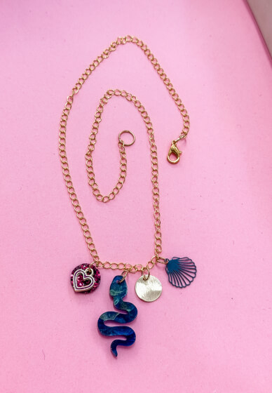 Charm Bar: Create Your Own Charm Jewelry DIY Kids Workshop