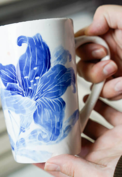 Chinese Blue and White Ceramic Painting Workshop