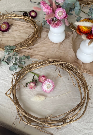 Christmas Dried Flower Wreath Workshop