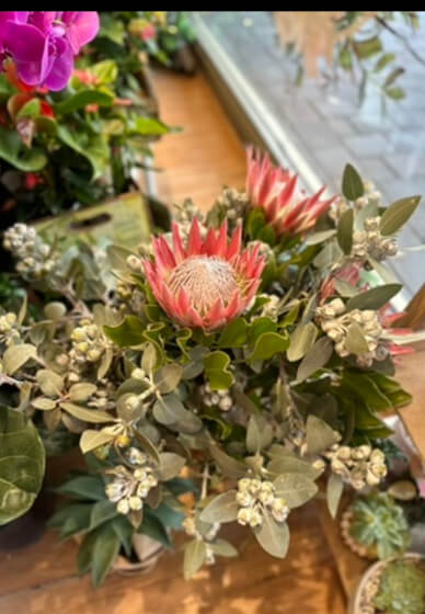 Christmas in July Flower Arrangement Workshop