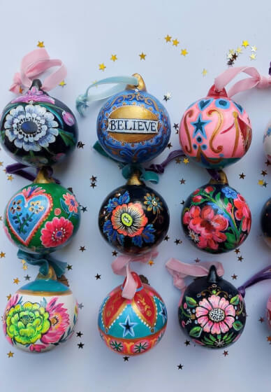 Christmas Ornament Painting Sip and Paint Workshop Melbourne