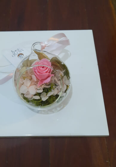 Christmas Preserved Flower Bauble Workshop