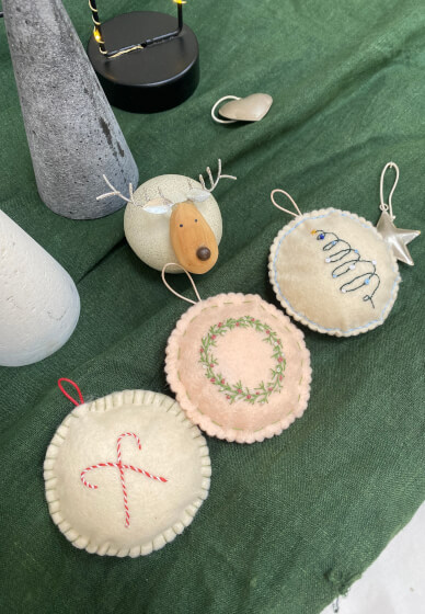 Christmas Stitch and Sip Workshop: Embroidery for Beginners