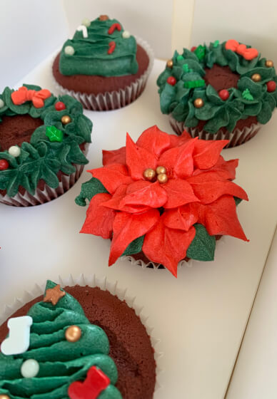 Classy Christmas Cupcake Decorating Class