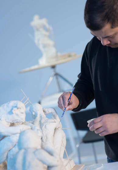 Clay Sculpture Workshop: Sculpting the Human Body