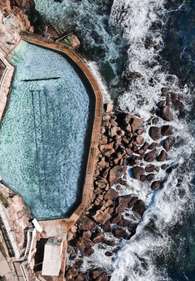 Coogee to Bondi Coastal Walk and Lunch at Bondi Icebergs
