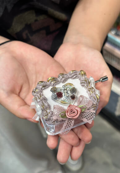 Cream Glue Workshop: Music Box