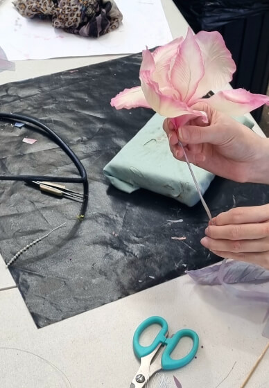 Creating a Silk Iris in Japanese Technique
