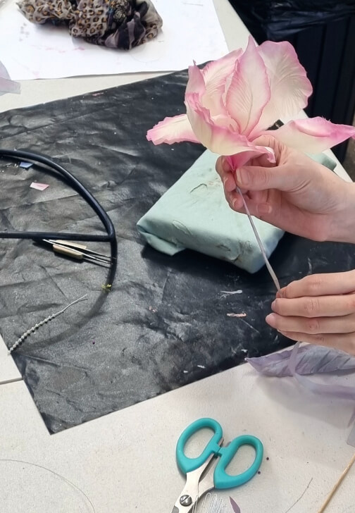 Creating a Silk Iris in Japanese Technique