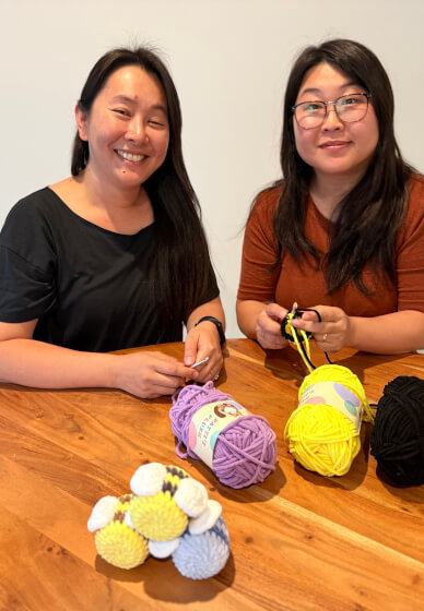 Crochet Workshop for Beginners Using Plush Yarn: Kids and Adults