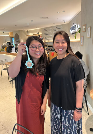 Crochet Workshop for Beginners Using Plush Yarn: Kids and Adults