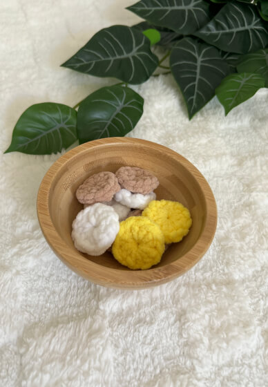 Crochet Workshop for Beginners Using Plush Yarn: Kids and Adults