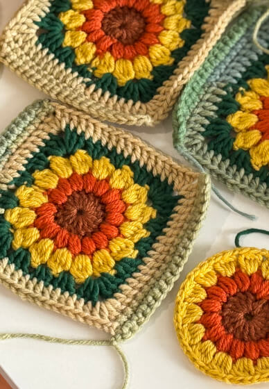 Crocheting Class: from Sunflower Granny Square to Bag