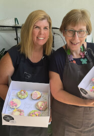 Cupcake Decorating Class: Easter Gift Box