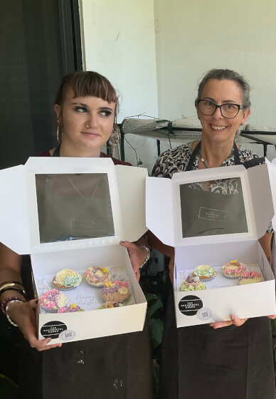 Cupcake Decorating Class: Easter Gift Box