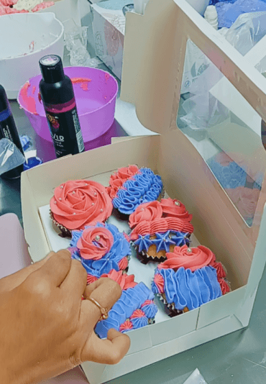Cupcake Decorating Class