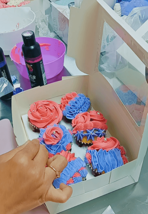 Cupcake Decorating Class