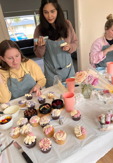 Cupcake Decorating Class: Swiss Meringue Buttercream