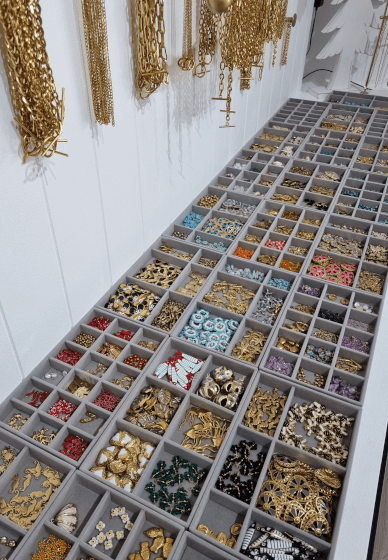 Custom Gold Charm Bar Workshop