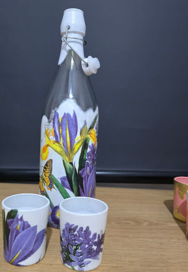 Decoupage Workshop: Bottle Decoupage