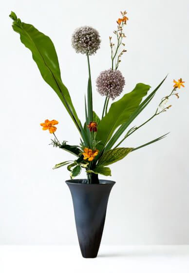 Discover the Art of Japanese Ikebana Workshop