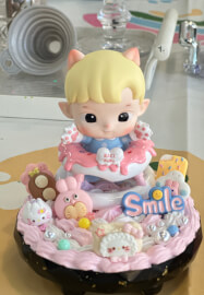 DIY Decoden Whipped Cream Phone Stand Class