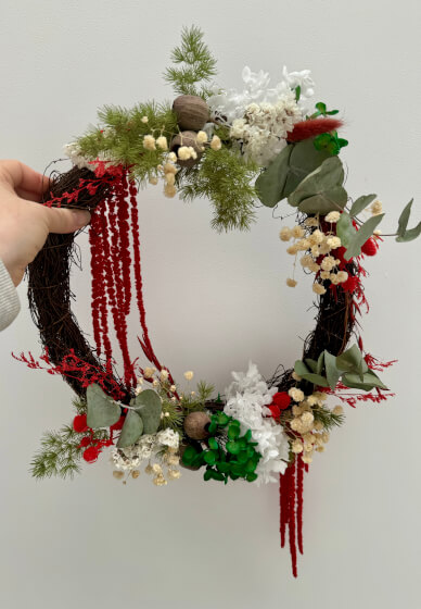 DIY Dried Floral Christmas Wreath Workshop