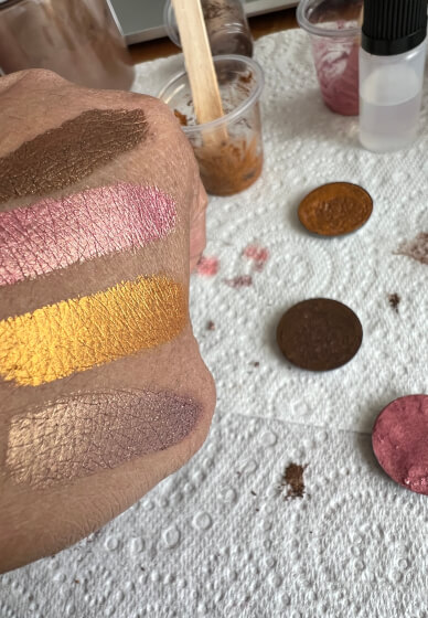 D.I.Y Eyeshadow Workshop