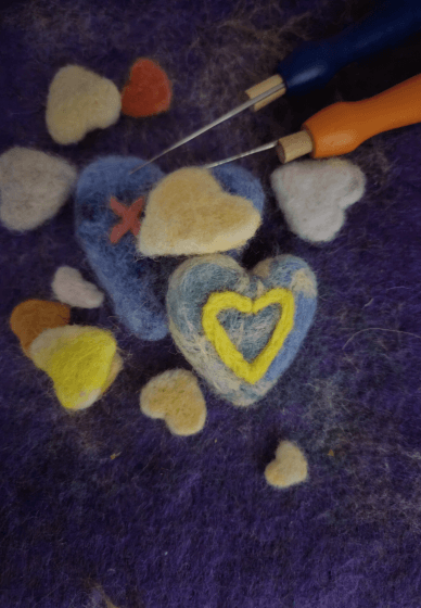 DIY Felted Scented Garland Workshop