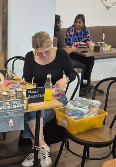 DIY Felted Scented Garland Workshop