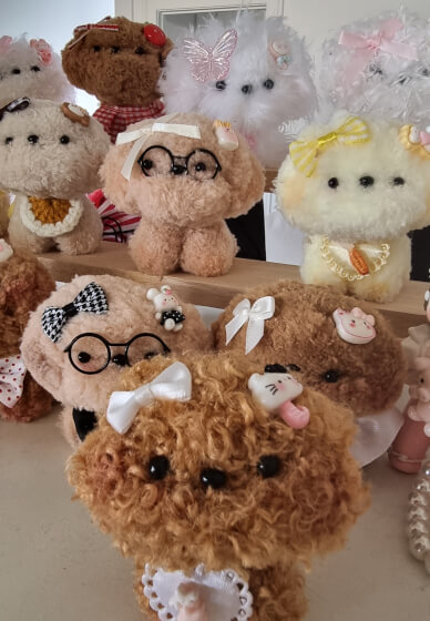 DIY Fluffy Puppy Craft Class with Coffee