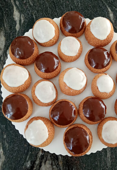 Éclairs and Cream Puffs the Art of Choux Pastry Class
