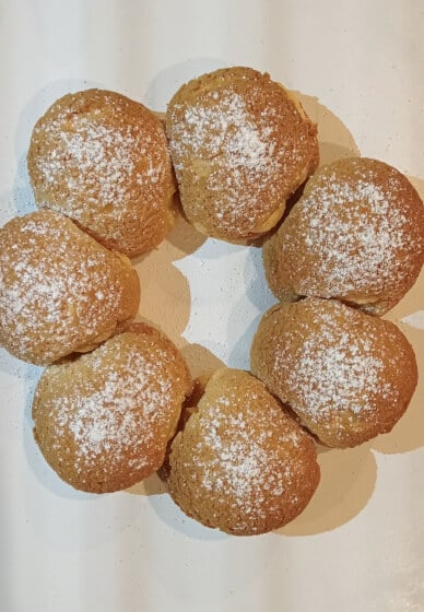 Éclairs and Cream Puffs the Art of Choux Pastry Class