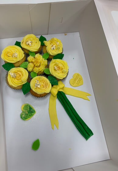 Edible Flower Bouquet Class