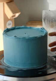 Elegant Buttercream Ruffle Cake Workshop