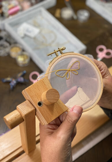 Embroidery Workshop: Bee