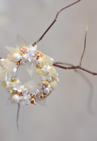 Embroidery Workshop: Flower Wreath Brooch