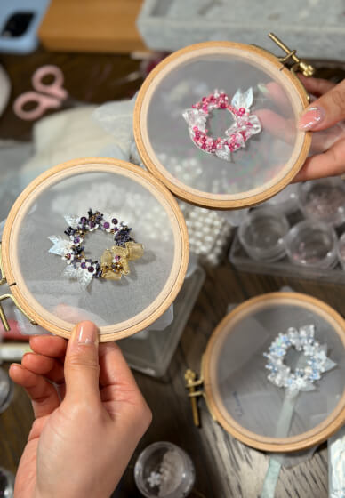 Embroidery Workshop: Flower Wreath Brooch