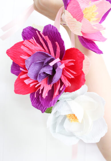 Festive Flower Ornaments Workshop with Drinks and Sweet Treats