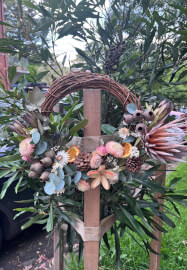 Festive Wreath Making Class for Beginners