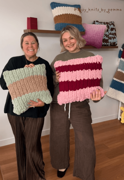 Finger Knitting Workshop | Beginner