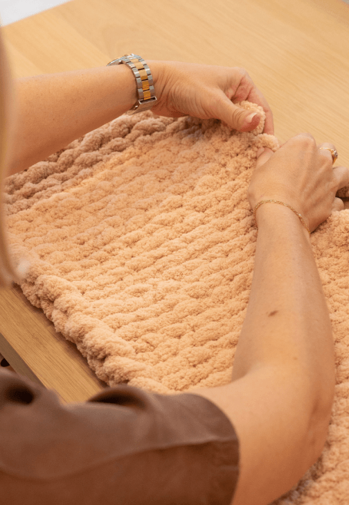 Finger Knitting Workshop | Beginner