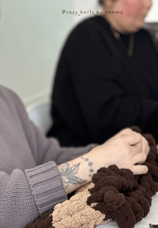 Finger Knitting Workshop | Beginner