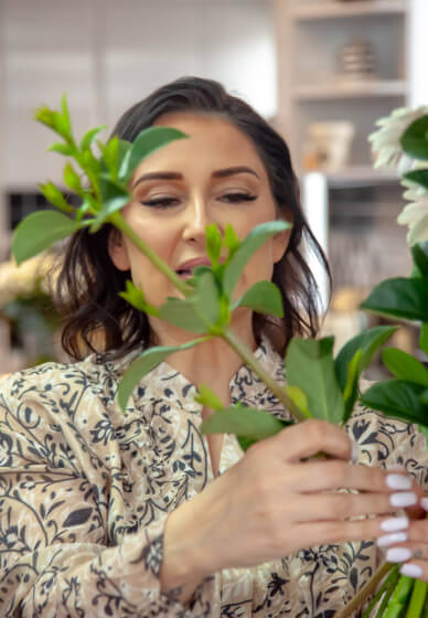 Floral Arranging and Wine Workshop