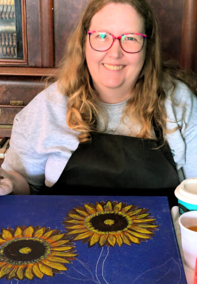 Floral Burst Paint and Sip Class