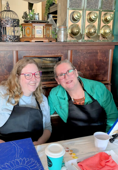 Floral Burst Paint and Sip Class