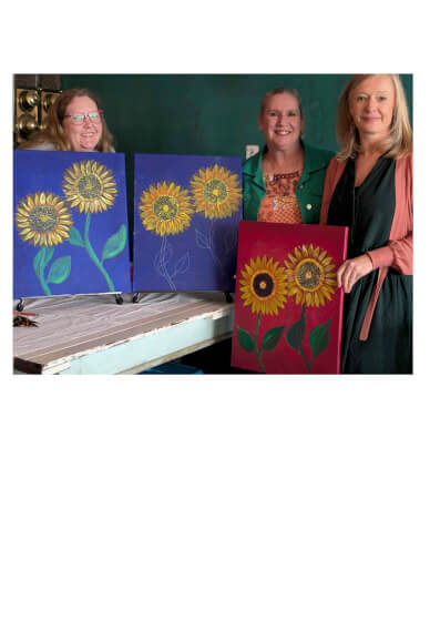 Floral Burst Paint and Sip Class