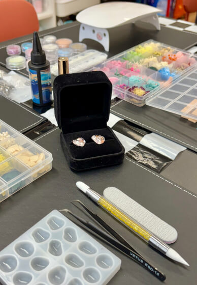 Floral Earring Resin Jewellery Workshop
