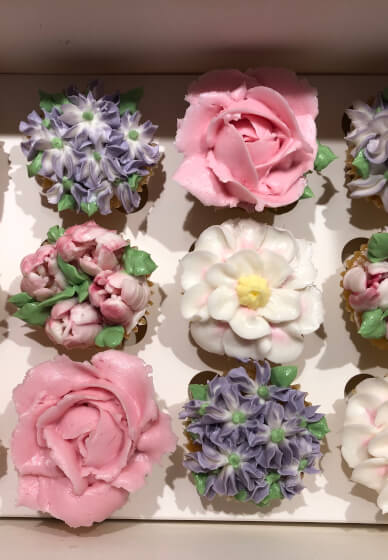 Floral Mini Cupcake Decorating Class: Secret Garden