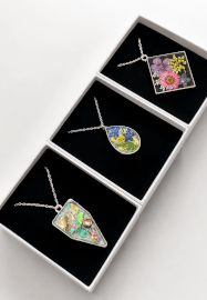 Floral Resin Jewellery Art Workshop
